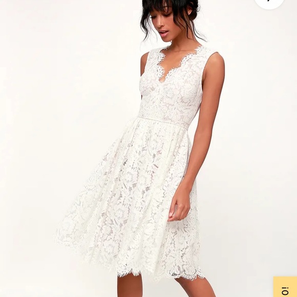 Lulu’s white lace dress - Picture 10 of 14